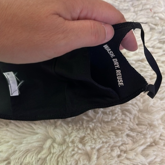 Adidas Black and White Face Mask - Picture 4 of 4